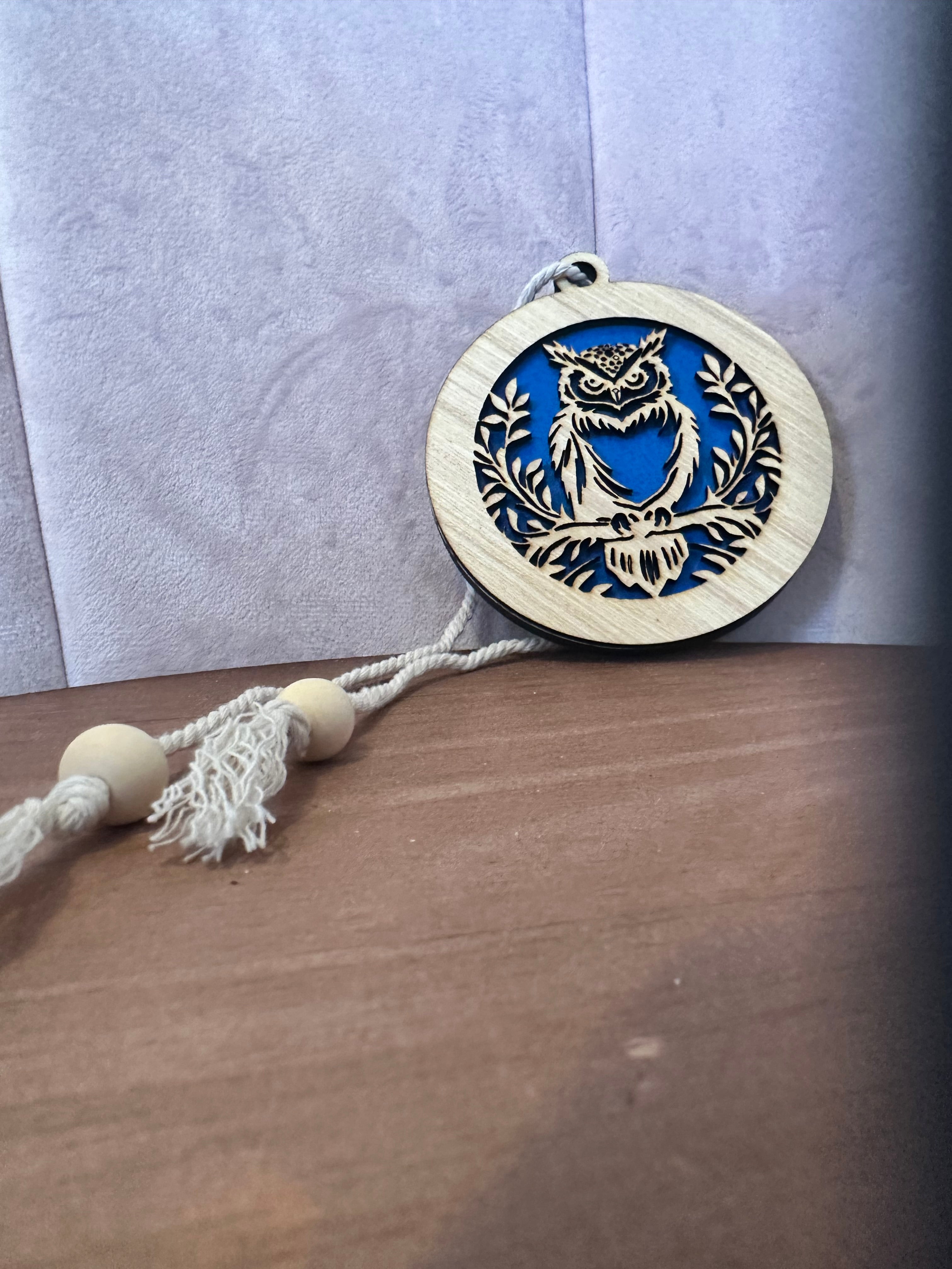 Diffuseur de parfum en bois – Chouette 9 cm